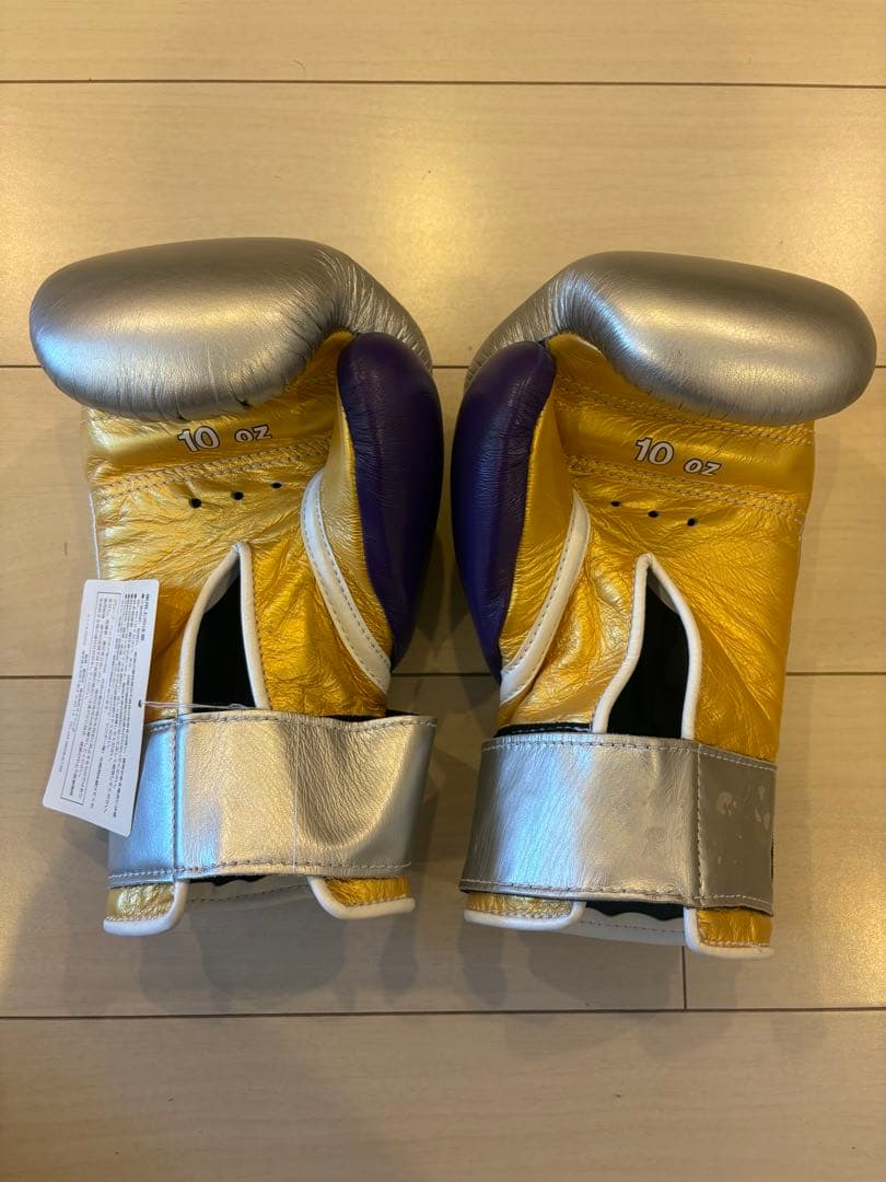 Winning ボクシンググローブ 10 oz シルバー/パープル　箱あり