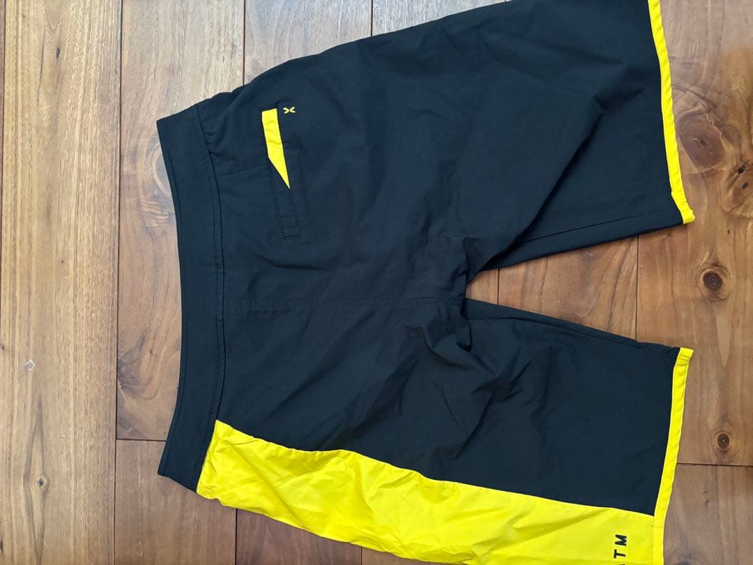 VEATM ビートム　サーフパンツ　フィジーク　水着