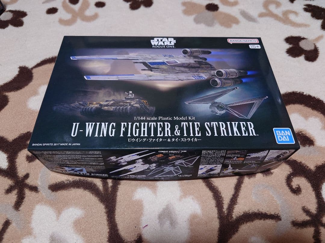 スター・ウォーズ U-Wing Fighter & C-3PO プラモデル