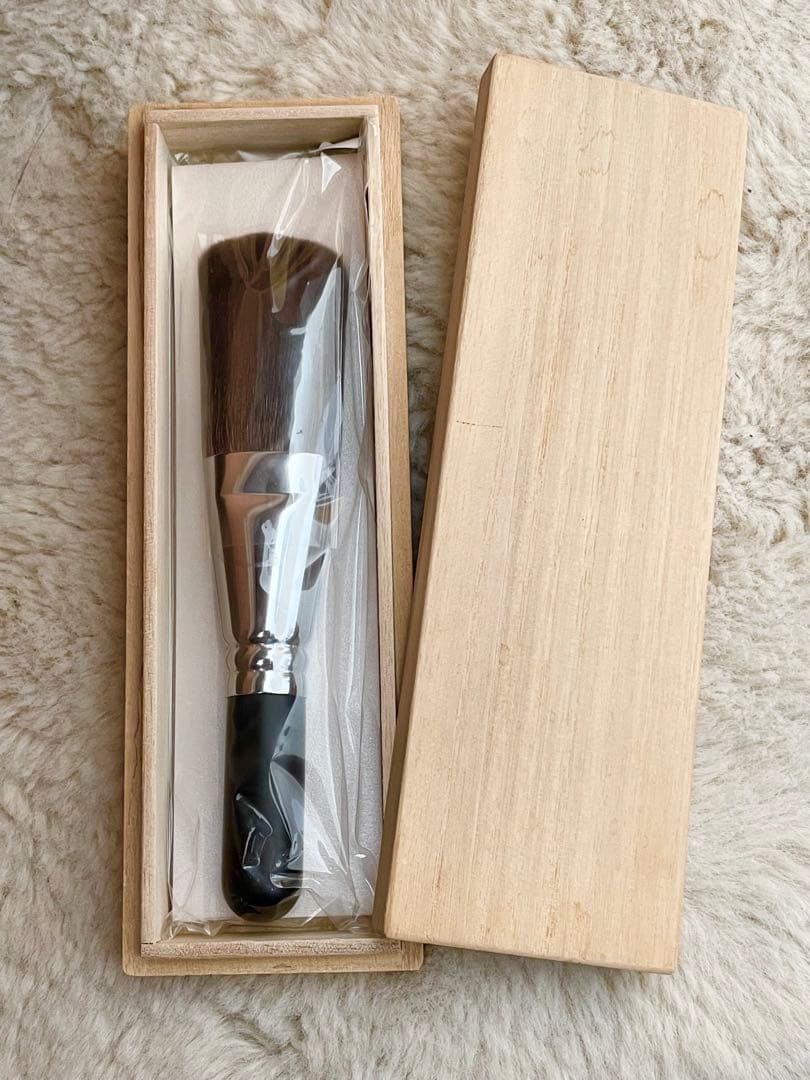 熊野筆　灰リス毛 100％　フェイスブラシ 木製ボックス付き