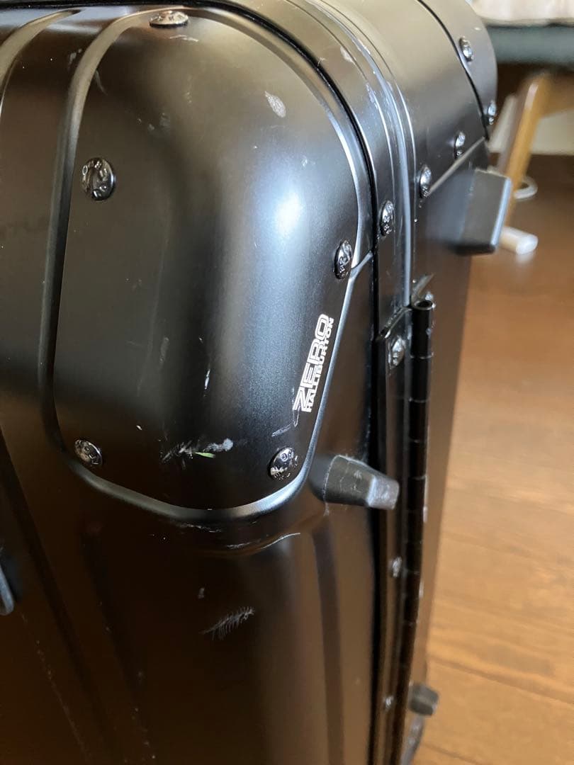 ゼロハリバートン アルミ キャリーバッグ スーツケース 機内持ち込み可能 黒