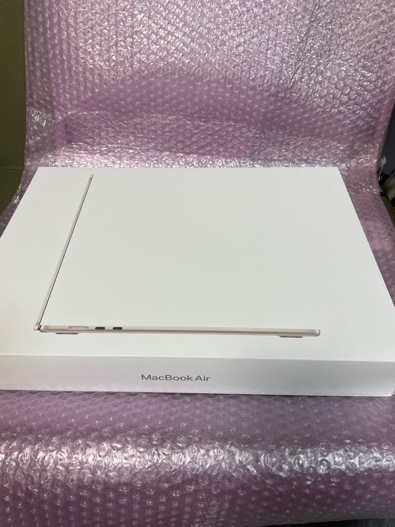 MacBook Air スターライト ［MRYR3J/A］ 展示美品