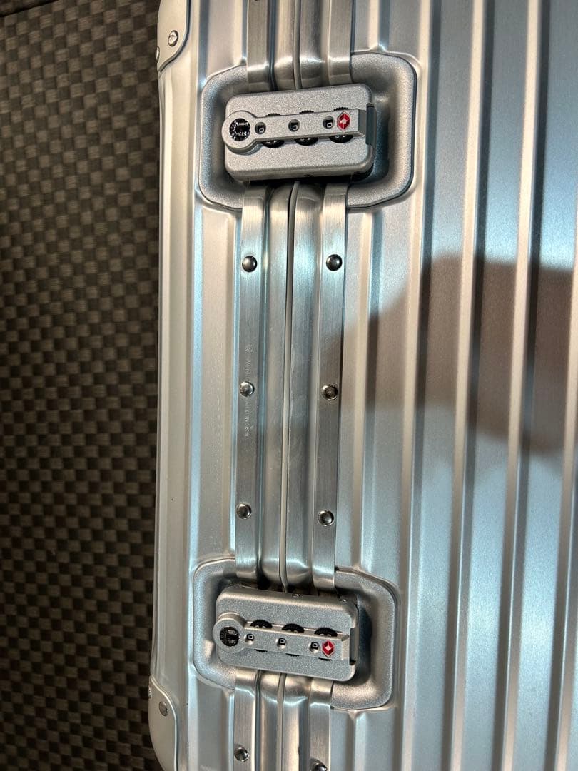 SlimShady です♪ RIMOWA リモワ　オリジナル　パイロット