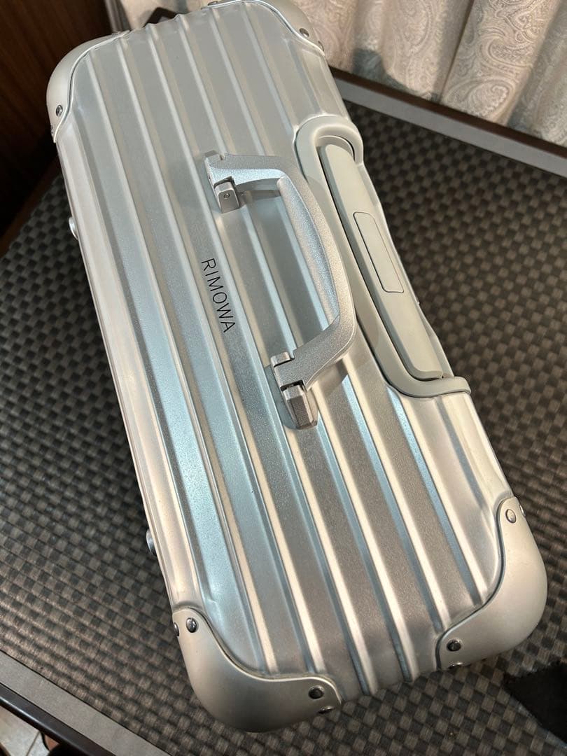 SlimShady です♪ RIMOWA リモワ　オリジナル　パイロット