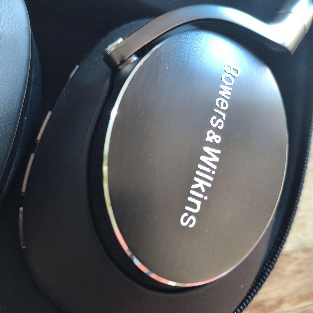 Bowers & Wilkins　px８