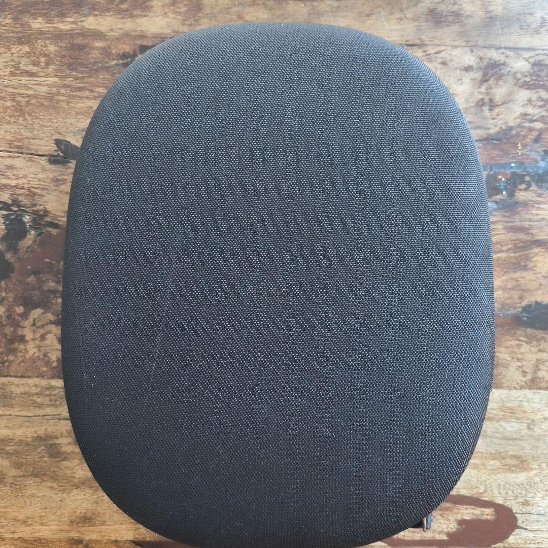 Bowers & Wilkins　px８