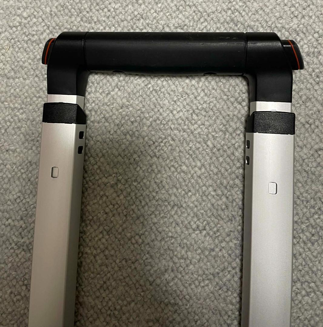 Thule キャリーケース S 機内持込可 3〜5泊用 ネイビー