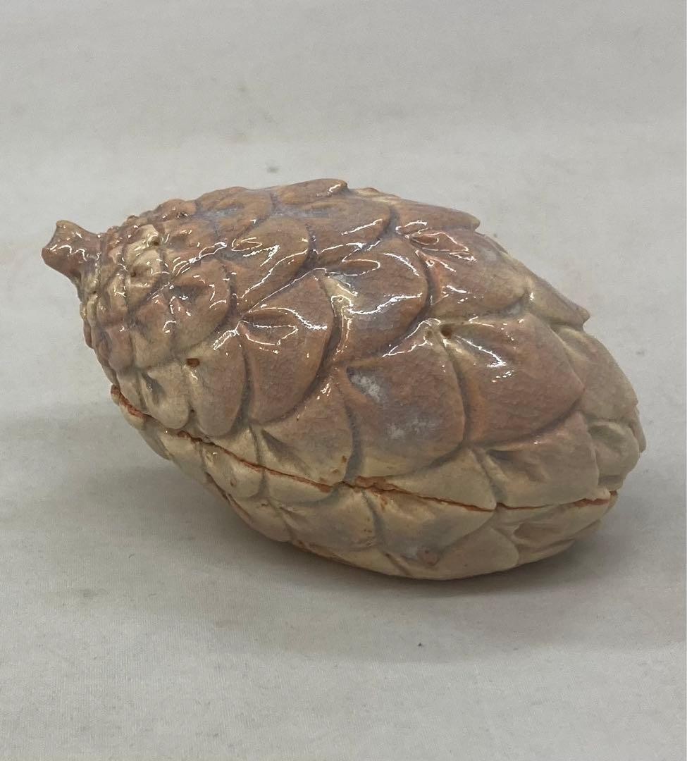 B236b「萩焼松笠香合」第十一世坂高麗左衛門造　共布共箱　韓峯　茶道具