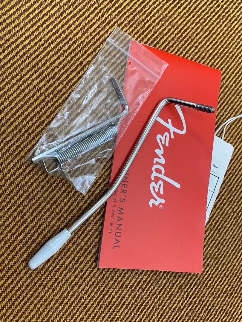 Squire ストラトキャスター Bullet ハードケース付き