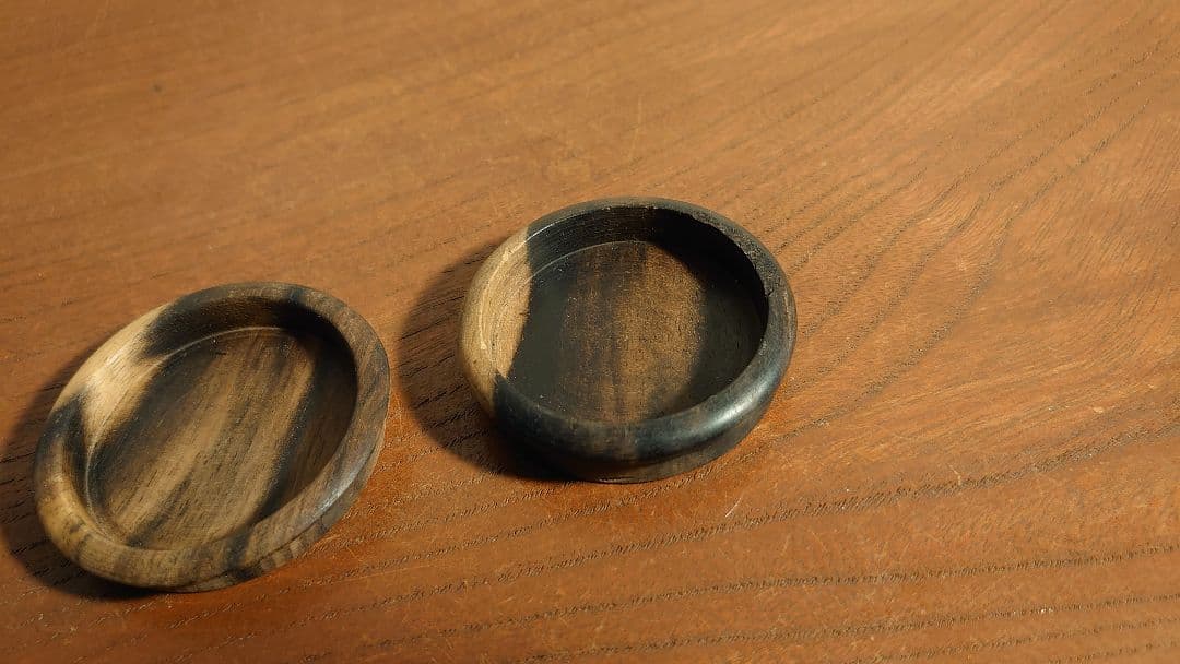 黒柿　襖　襖取手　時代家具　アンティーク家具　銘木　飾棚　2客