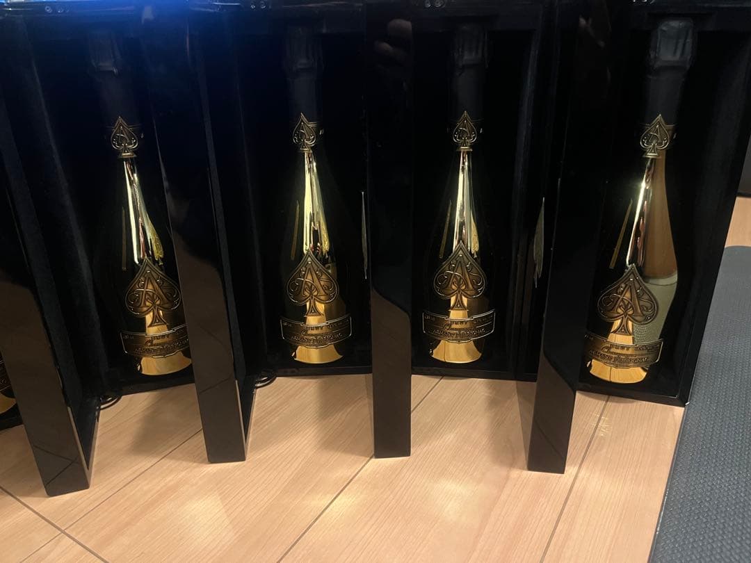Armand de Brignac ゴールド 750ml 7本　ケース箱付き