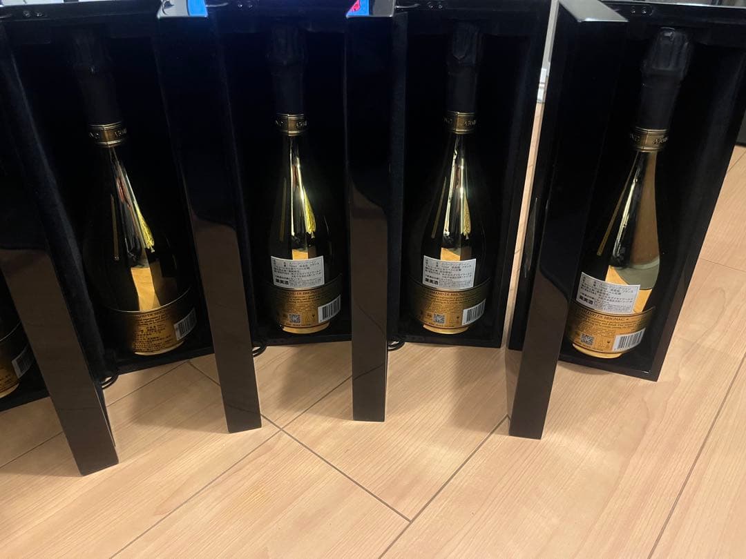 Armand de Brignac ゴールド 750ml 7本　ケース箱付き