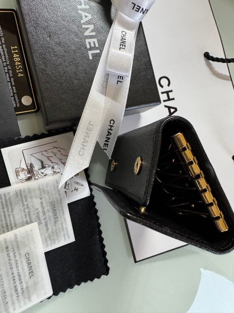 シャネル CHANEL ココボタン 6連 キーケース カーフスキン ブラック