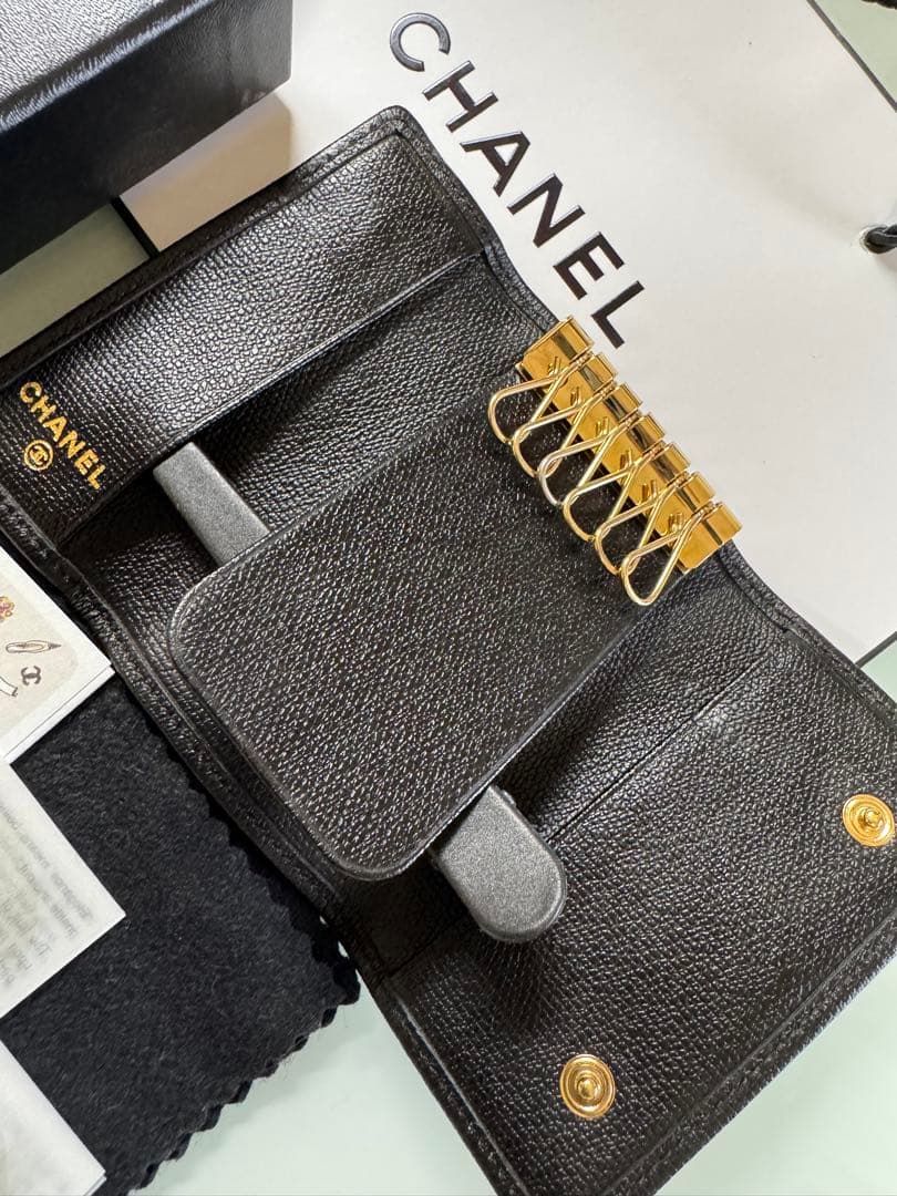 シャネル CHANEL ココボタン 6連 キーケース カーフスキン ブラック