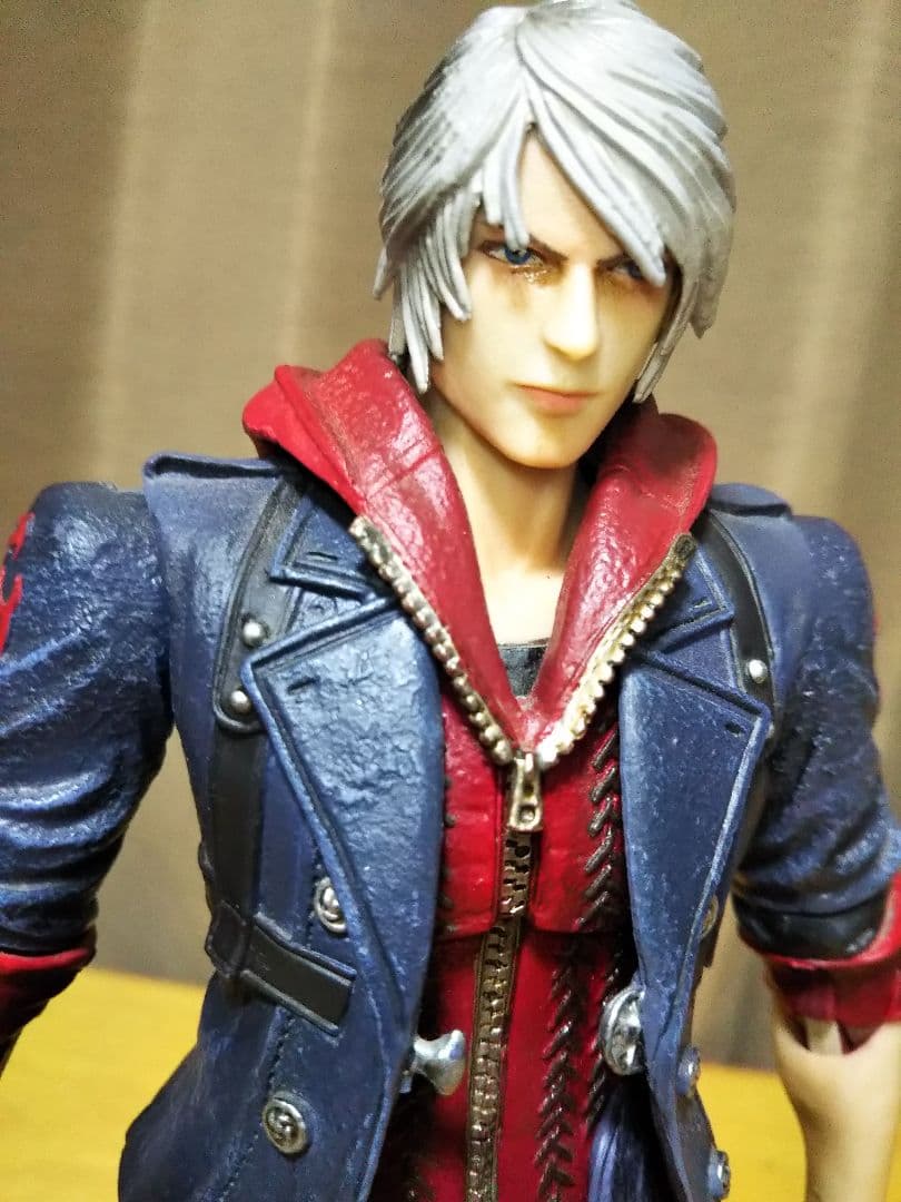 プレイアーツ改 デビルメイクライ4 ネロ