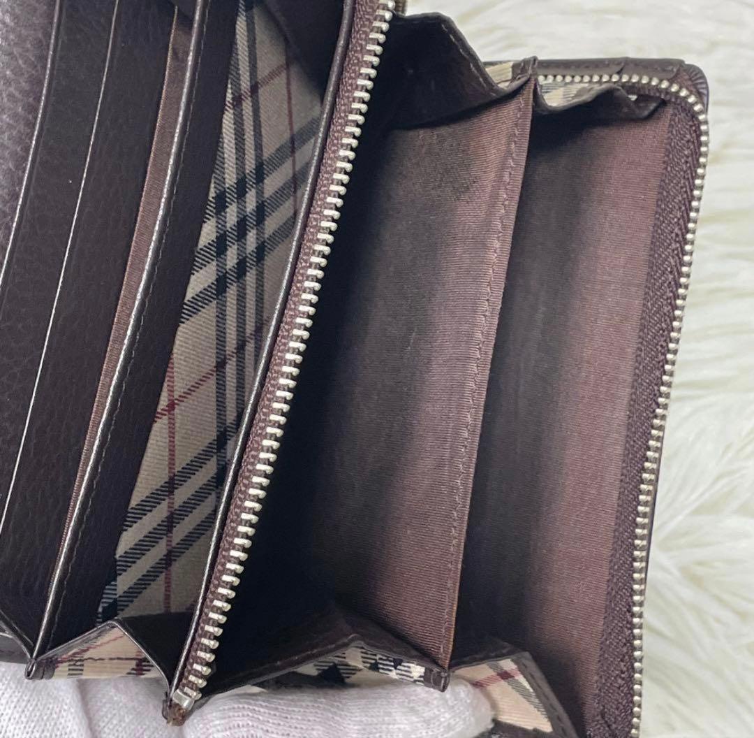 BURBERRY 二つ折り財布　値下げ中　1/23まで