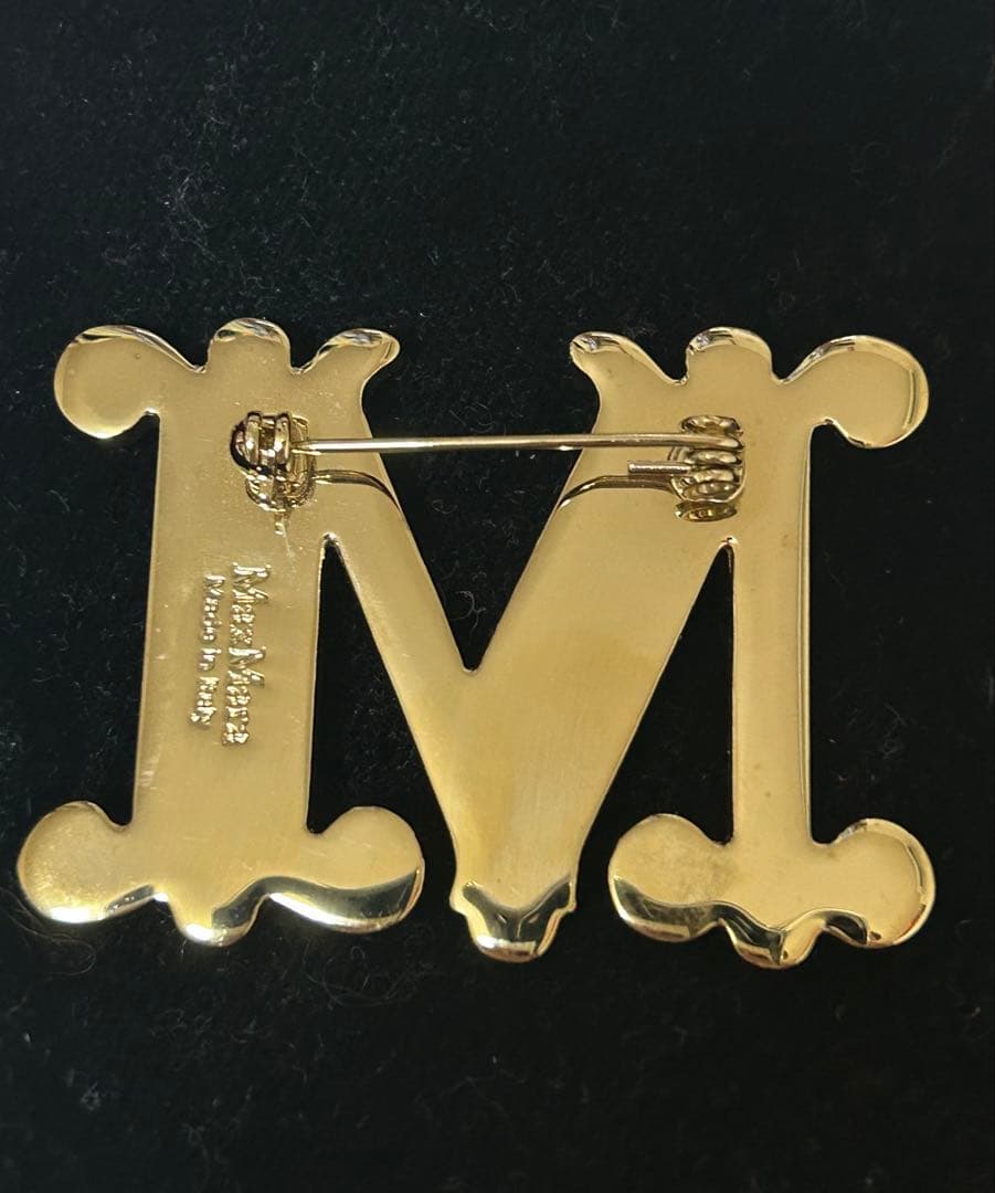MaxMara ゴールド M字型ブローチ　パール　クリスタル