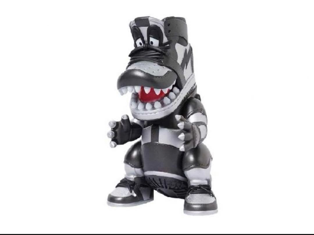 特撮 TOKYOGUNS Sneakerhead llic Panda