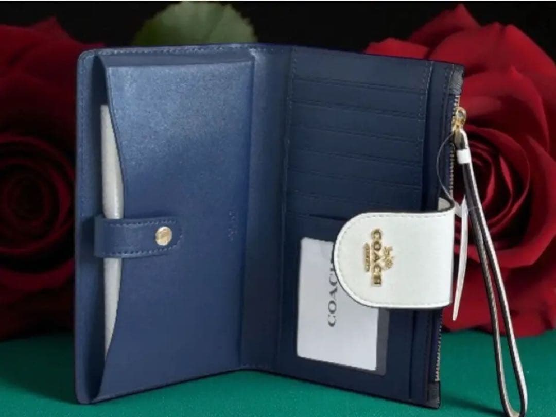 《新品》COACH 二つ折り財布