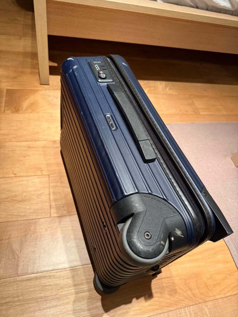 RIMOWA サルサ 機内持込み2輪　紺色