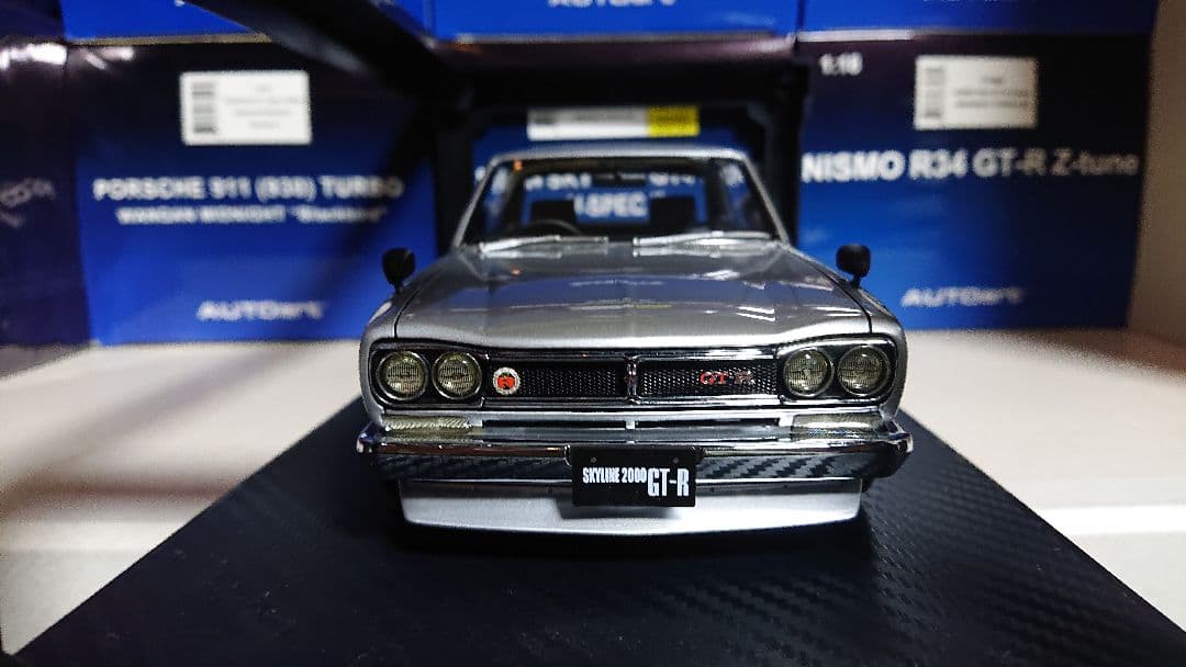 イグニッションモデル 1/18 ニッサン スカイライン GT-R KPGC10