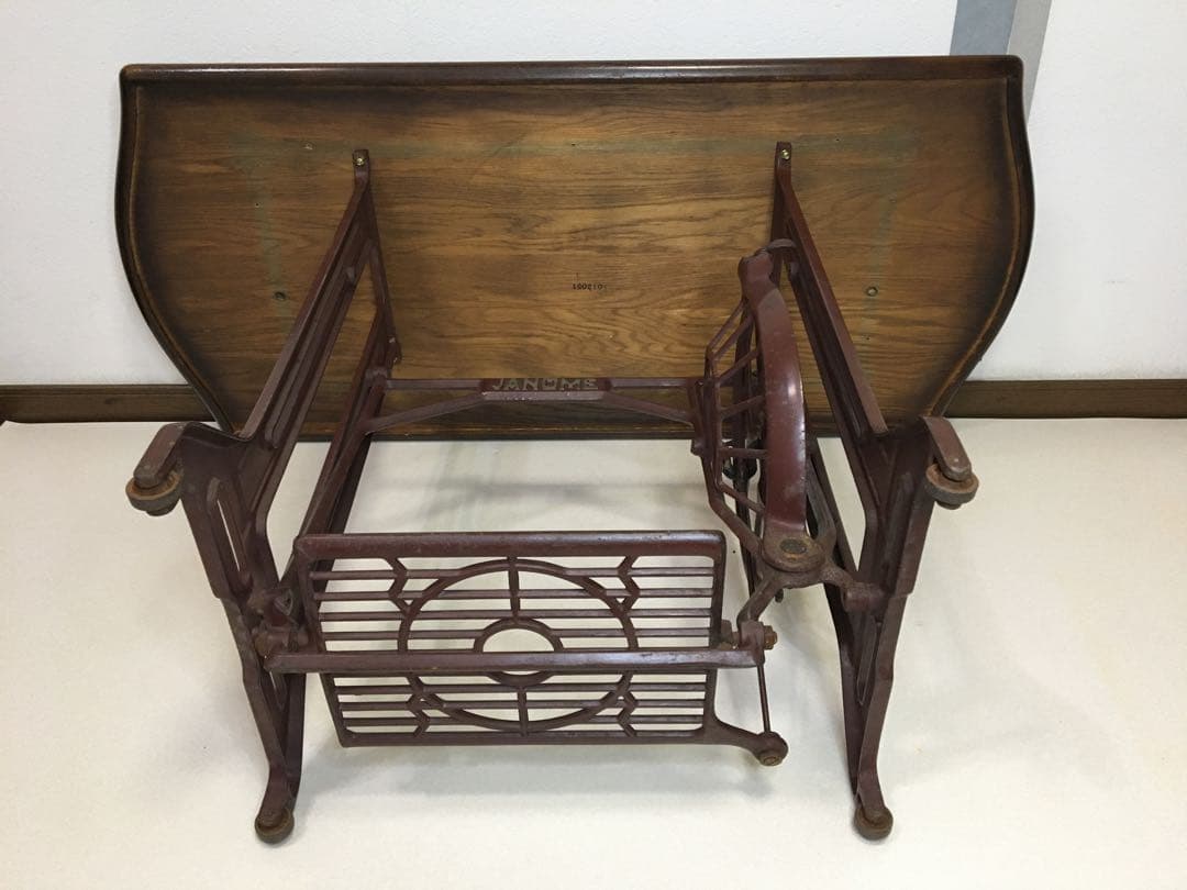 天板部のみ　ジャノメ 足踏み ミシンテーブル 飛騨産業の天板 リメイクテーブル