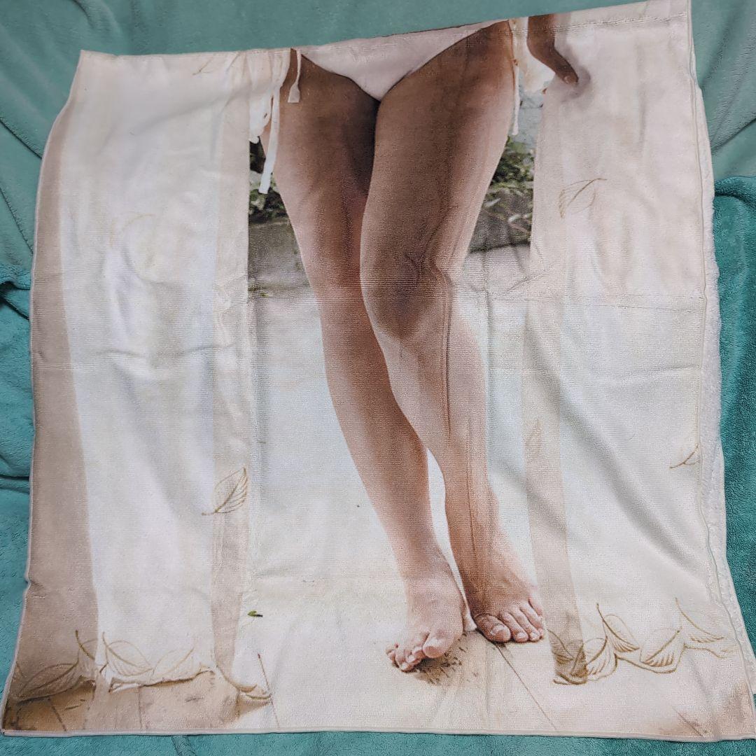 篠崎愛　プリントバスタオル。