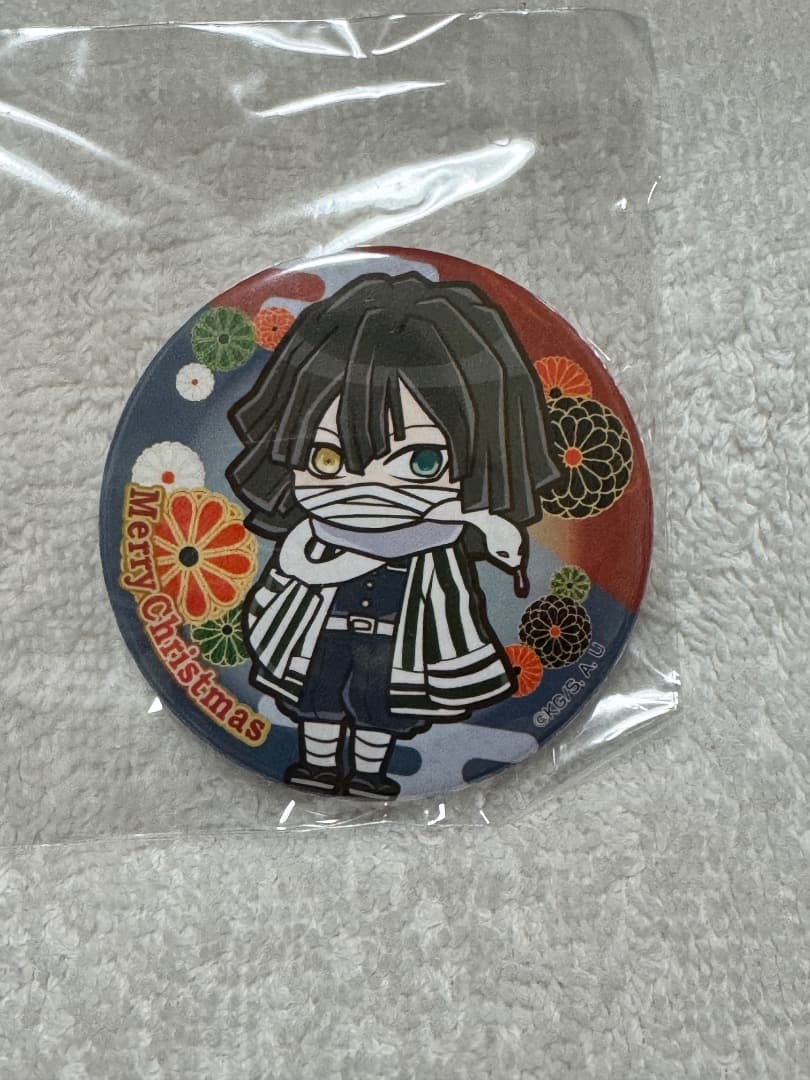 d*3様 【新品未開封】鬼滅の刃 プリロール 伊黒小芭内 缶バッジ 希少品