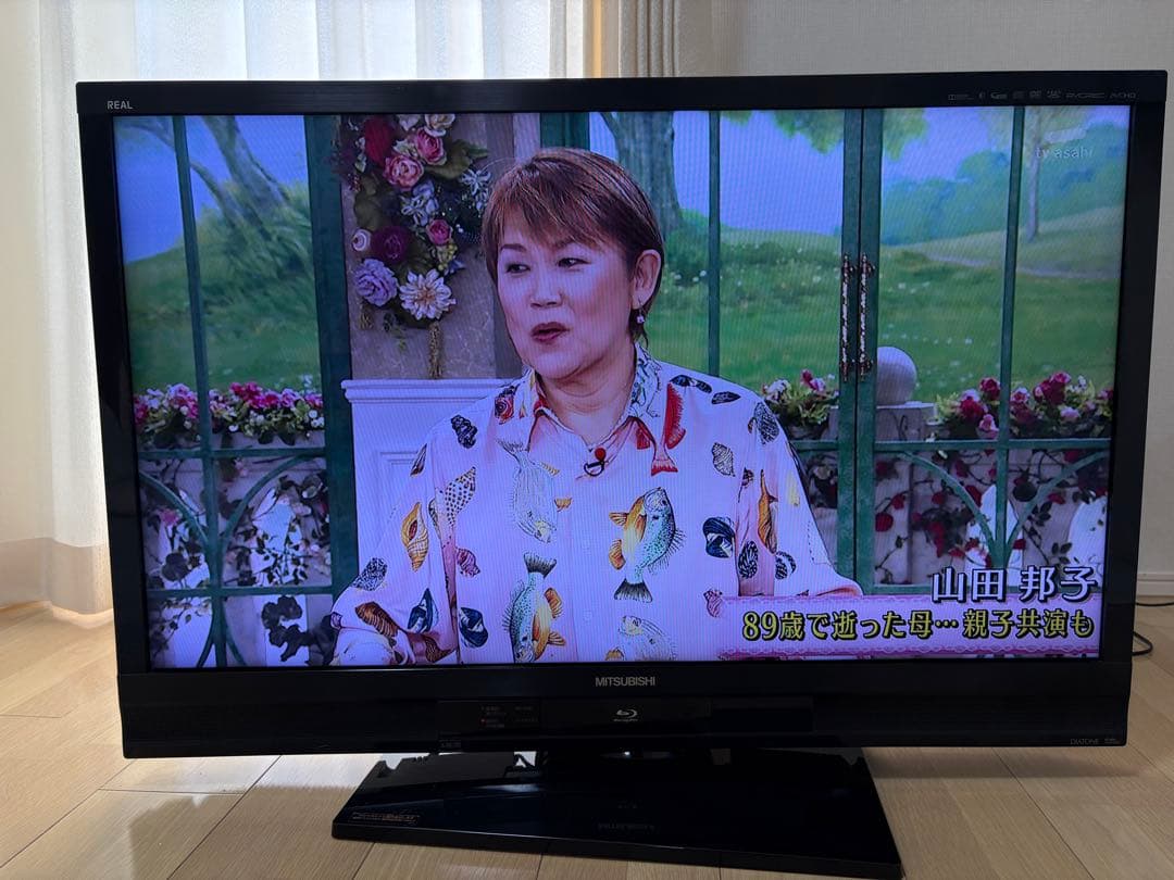 LCD-V40BHR3 三菱ハードディスク内蔵テレビ（BD/DVD再生不可）