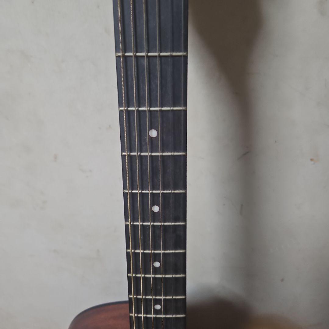 Jasmine アコースティックギター カッタウェイby Takamine