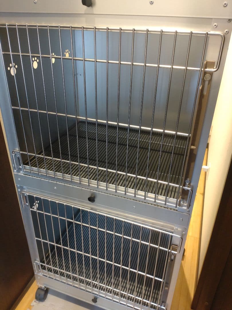 【引き取り限定】 ３段犬舎　アルミ製　中古