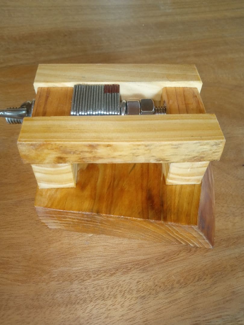 ラウハラ専用アイテム\"キューブ君ミニカッター”