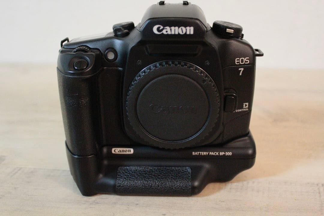 キヤノン　canon eos7 バッテリーグリップ付き
