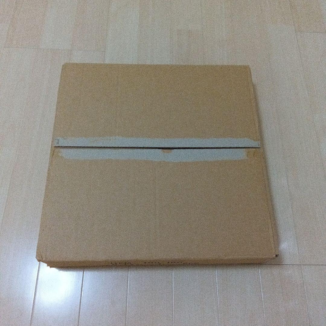 懸賞品　キョロちゃんの顔デザインの折りたたみテーブル　◎◎◎