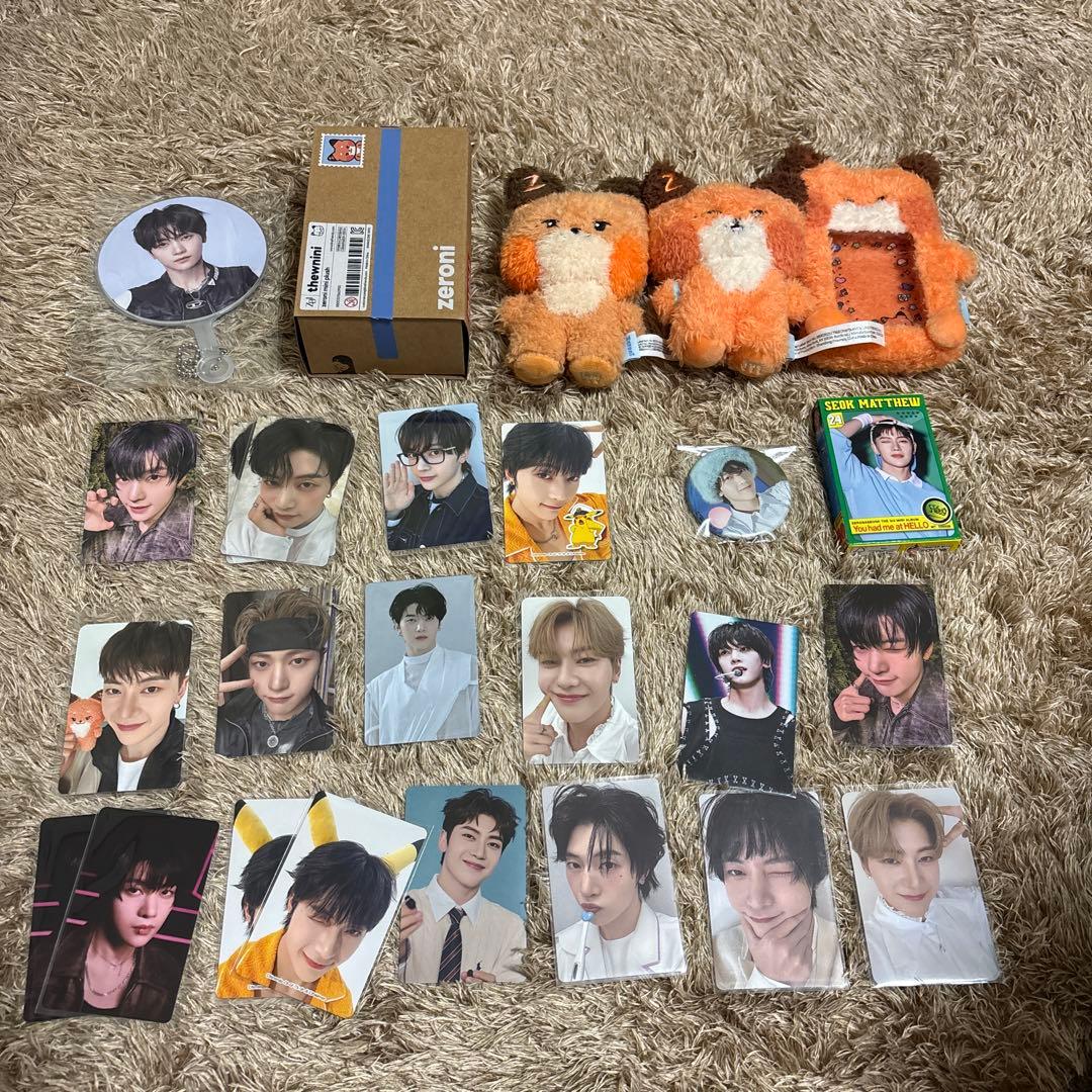 ZB1 zeroni テュニニ　ぬいぐるみ　メテュ　ミニうちわ　トレカ　缶バッジ