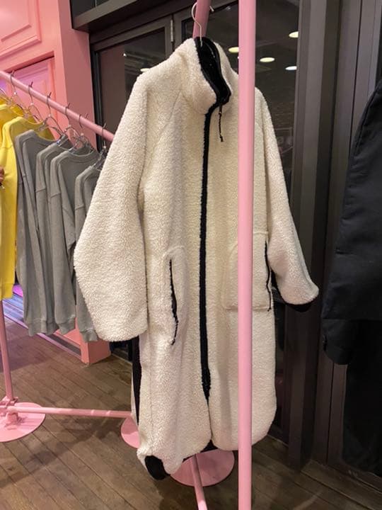 BTS ポップアップストア　公式　コート　ジャンパー