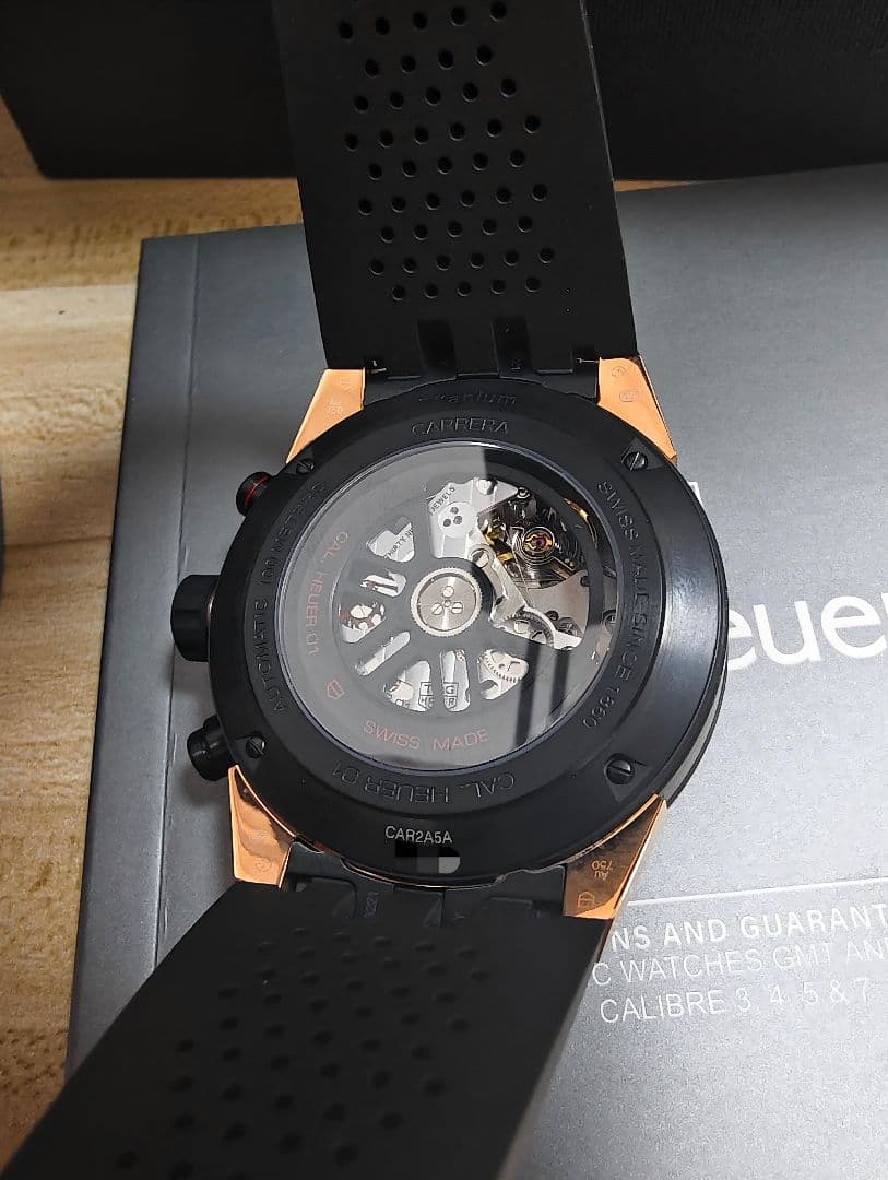 タグホイヤー TAG HEUER CAR2A5A.FT6044 カレラ チタン