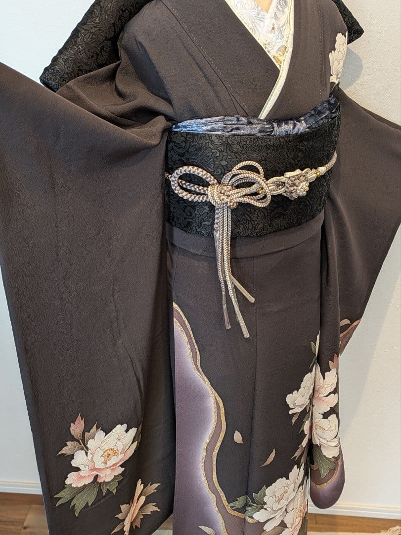 振袖フルセット 身丈152裄63.5 チャコールグレー 黒 金彩 成人式 逸品