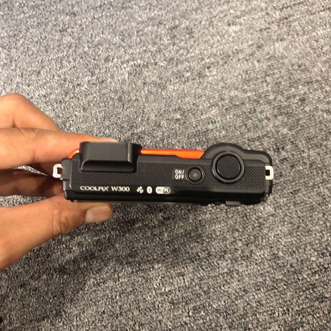 Nikon COOLPIX W300 デジタルカメラ　1個　マ078