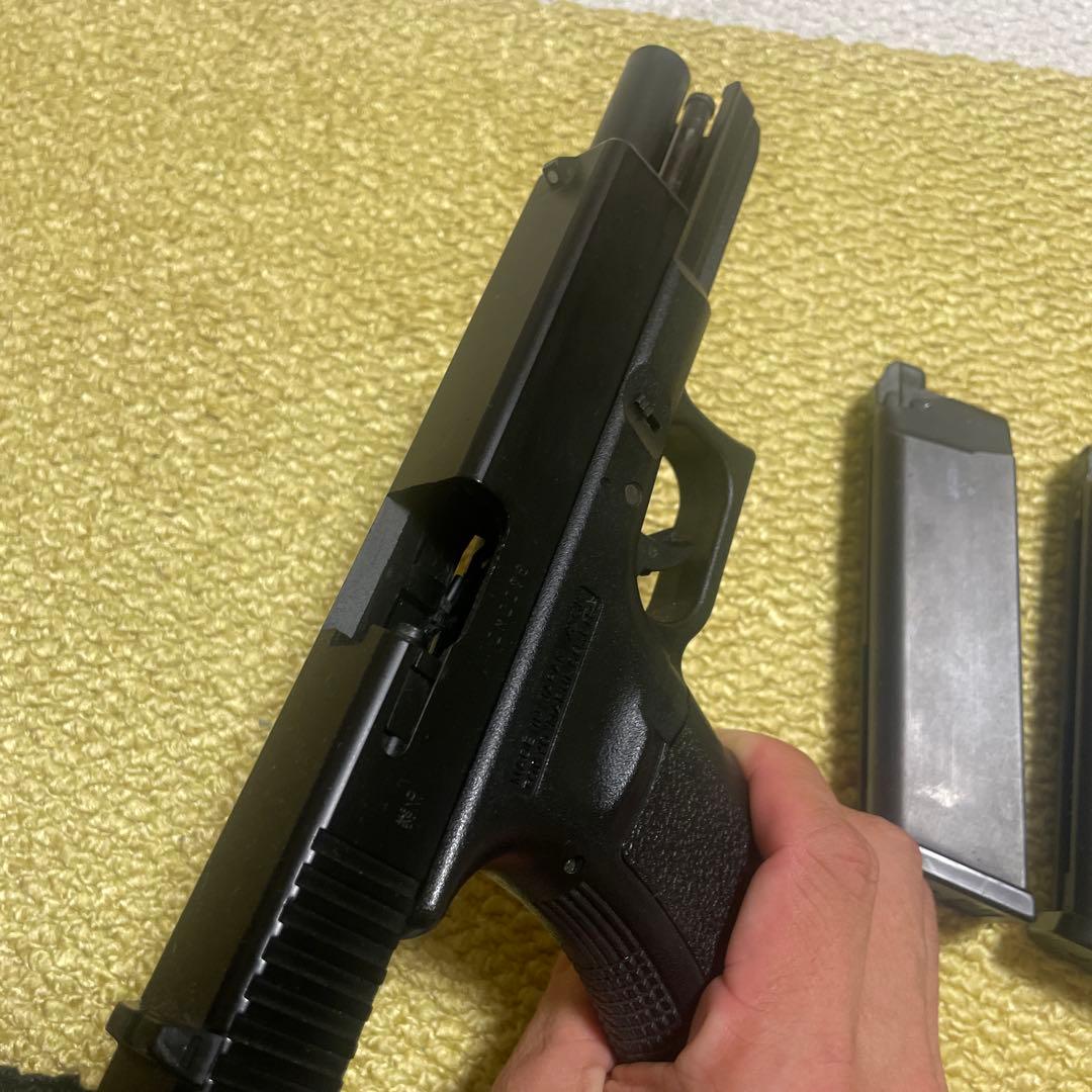 東京マルイGlock ガスガン 3マガジン付き