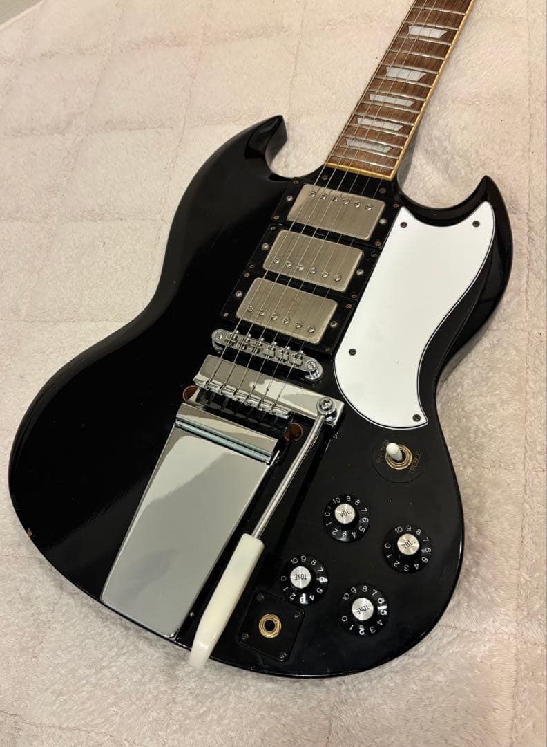 エドワーズ？SG Custom 3PU Maestro Vibrola 詳細不明