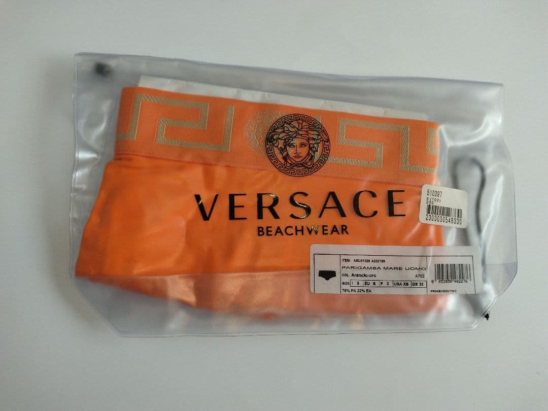■新品未使用■ヴェルサーチ　ヴェルサーチェ　スイムパンツ　水着　VERSACE