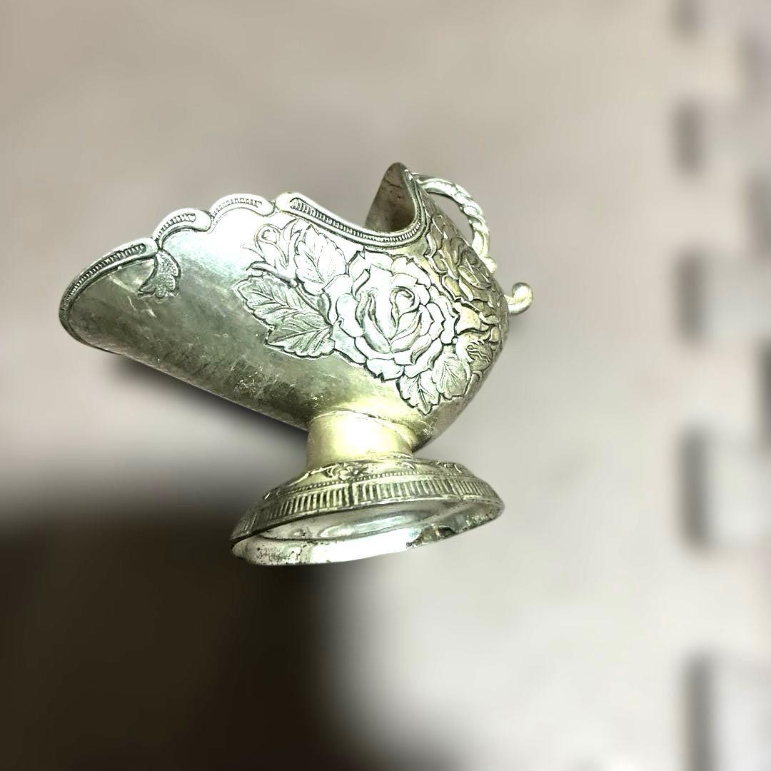 ヴィンテージ シルバープレート シュガー ポットエンボス加工のバラ