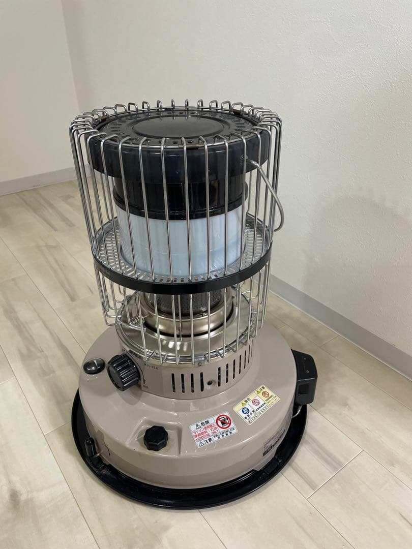 トヨトミ KR-47A [KR47A] 石油ストーブ　ベージュ