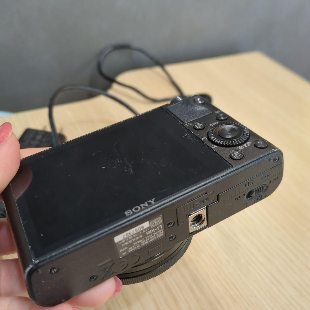 sony サイバーショット　DSC-RX100