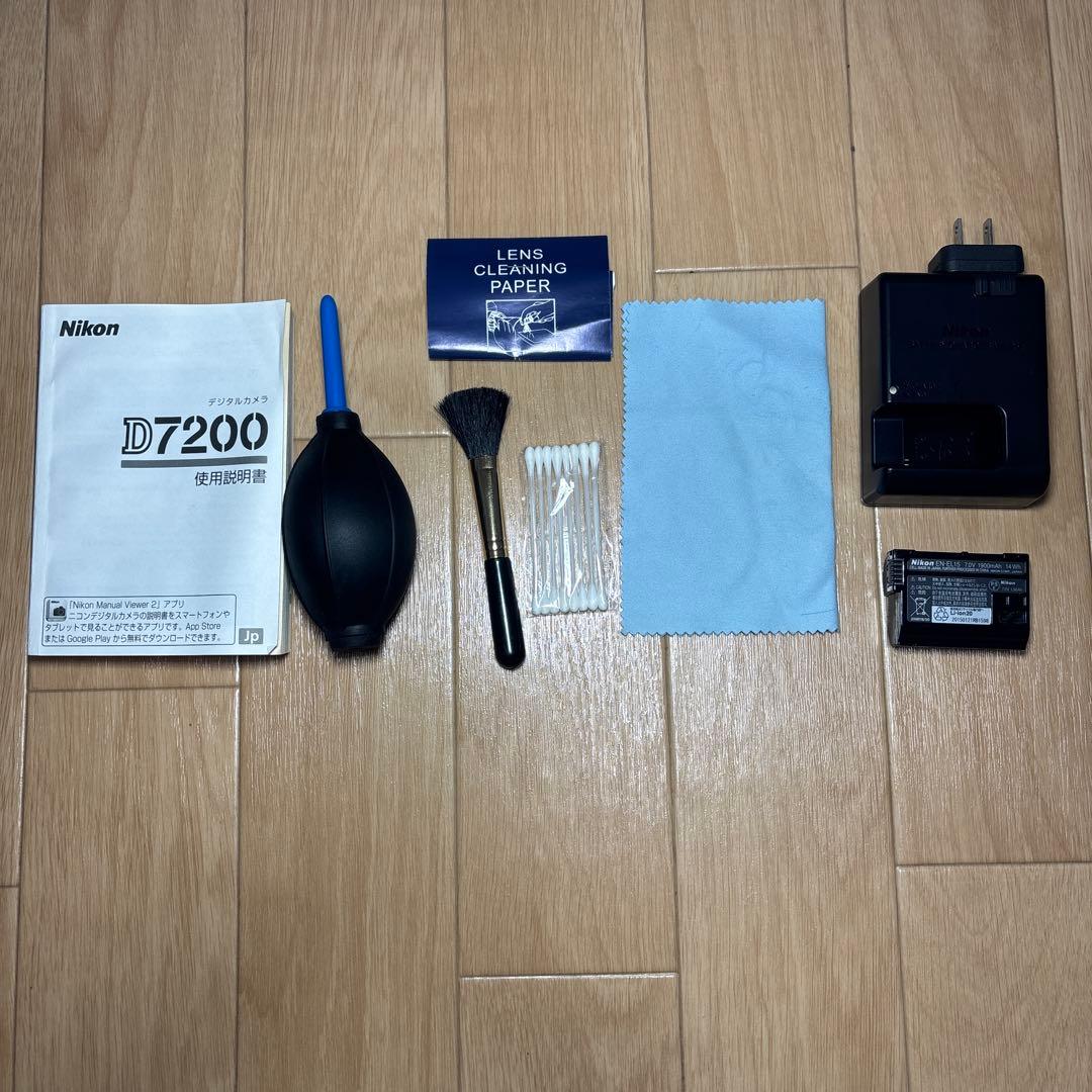 Nikon D7200 デジタル一眼レフカメラ 本体と付属品