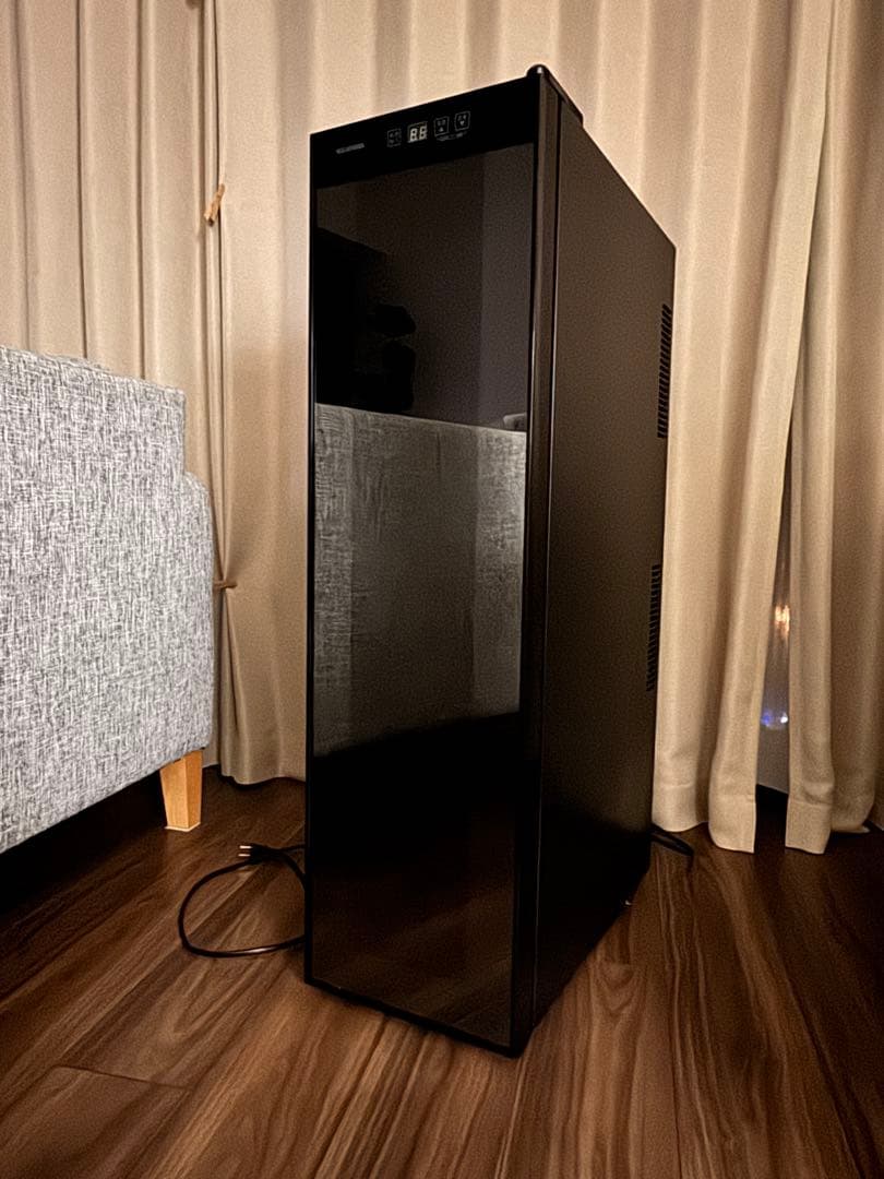 アイリスオーヤマ ワインセラー 18本収納 ペルチェ式 動作確認済み