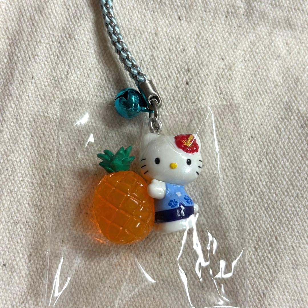 ご当地キティ　沖縄限定　パイナップル　ストラップ