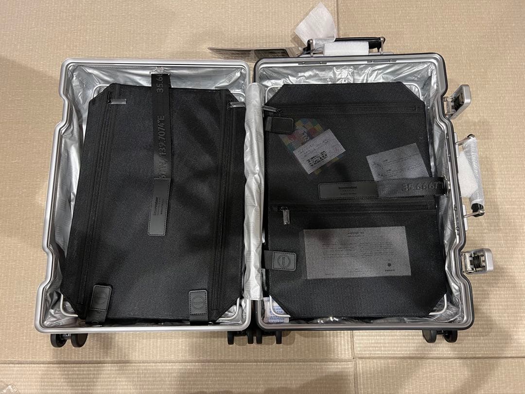 限定色！イノベーター INV1811STP スーツケース