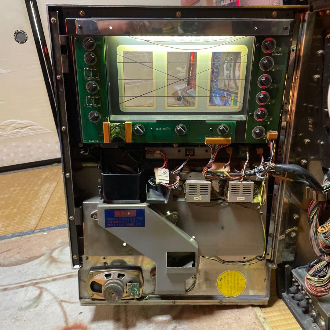 送料込み　パチスロ 4号機　クランキーコンドル　ドアキー　設定キー付きです